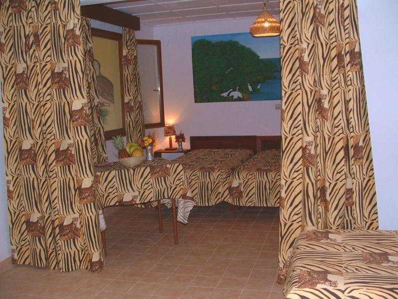 Domaine De Nianing Hotel Bagian luar foto